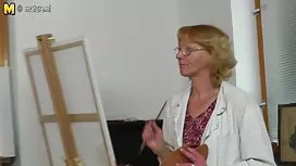 女同性恋喜欢看一个男人如何乱搞他的女朋友