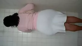 卡米拉瓦列霍在她色情的恶性开端