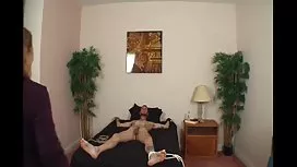 Latina非常有天赋，证明了她为什么是插孔和古巴的女王