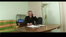 西班牙成熟的人想成为一个妓女并且努力地操她
